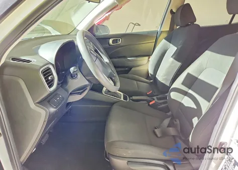 2021 Hyundai Venue Se z USA, uszkodzony, nr VIN KMHRB8A39MU114128